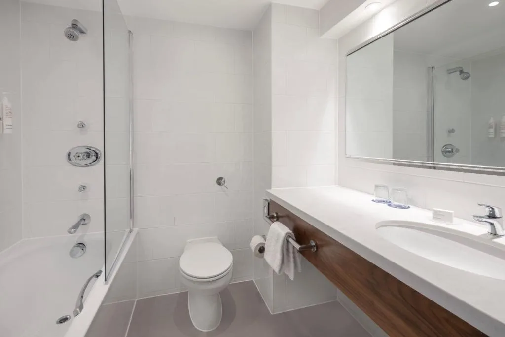 Delta Hotels by Marriott Swansea — 3