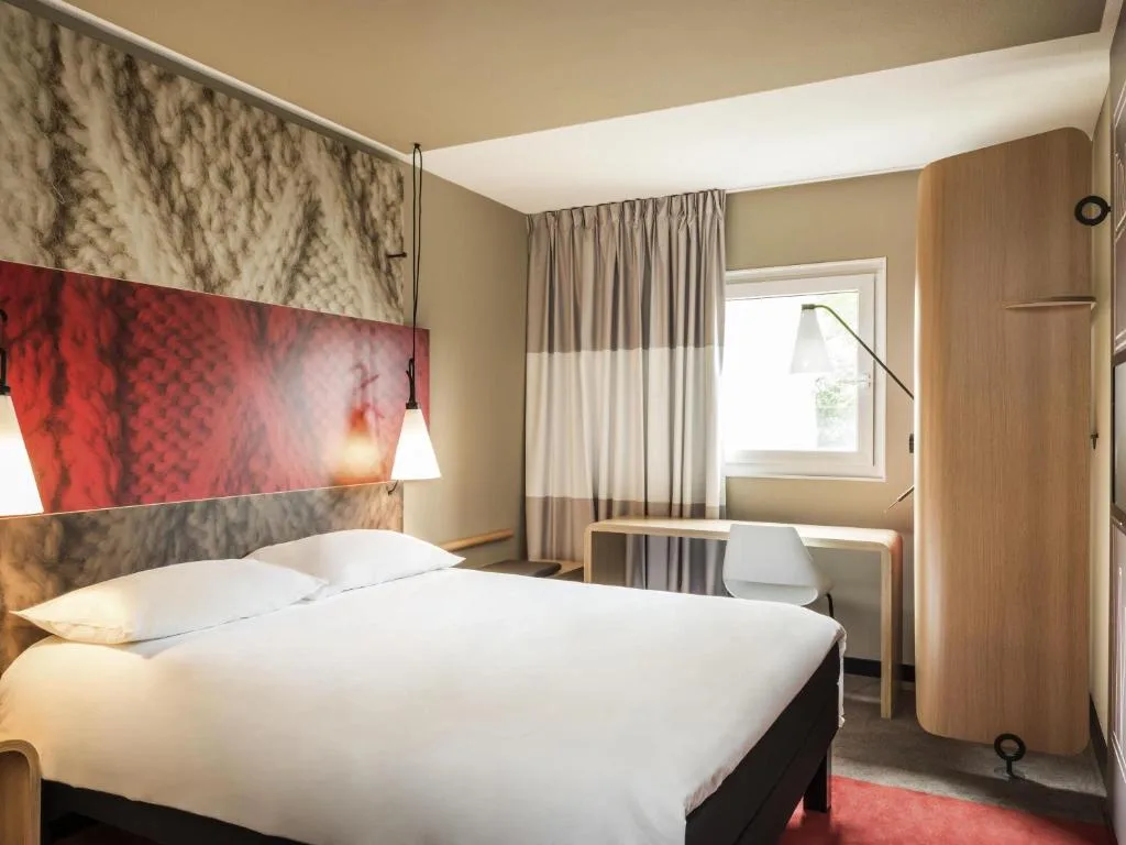 ibis Swansea — 2