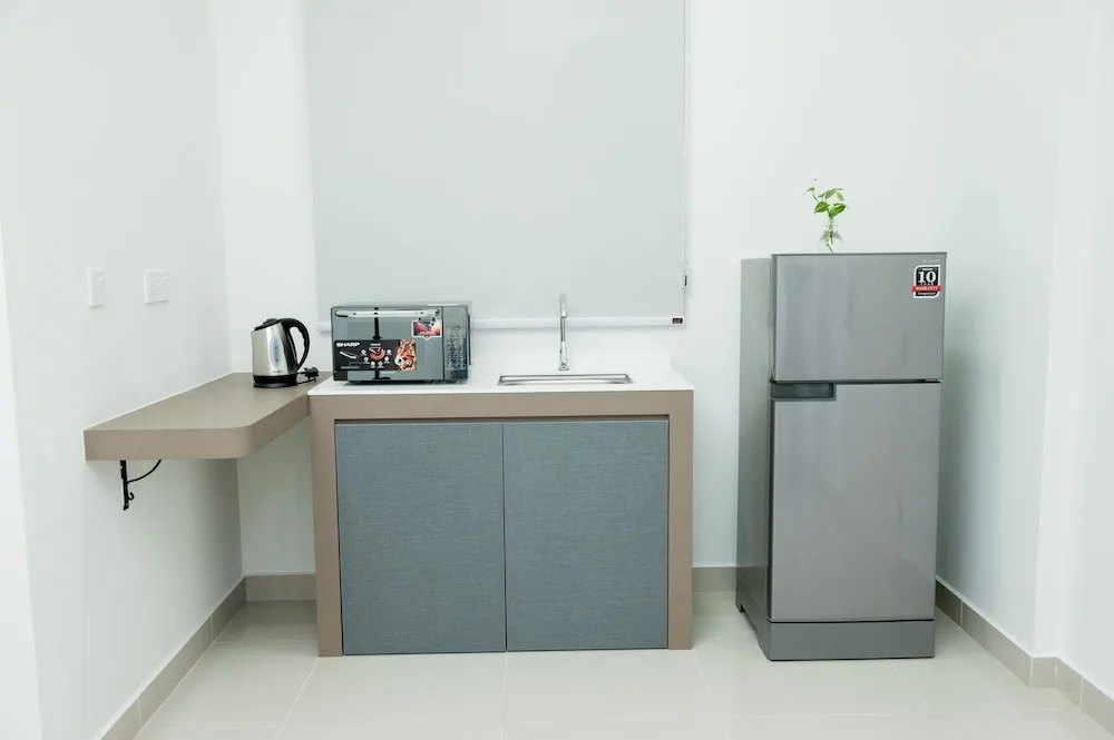 Ezzyhome@Medini — 5
