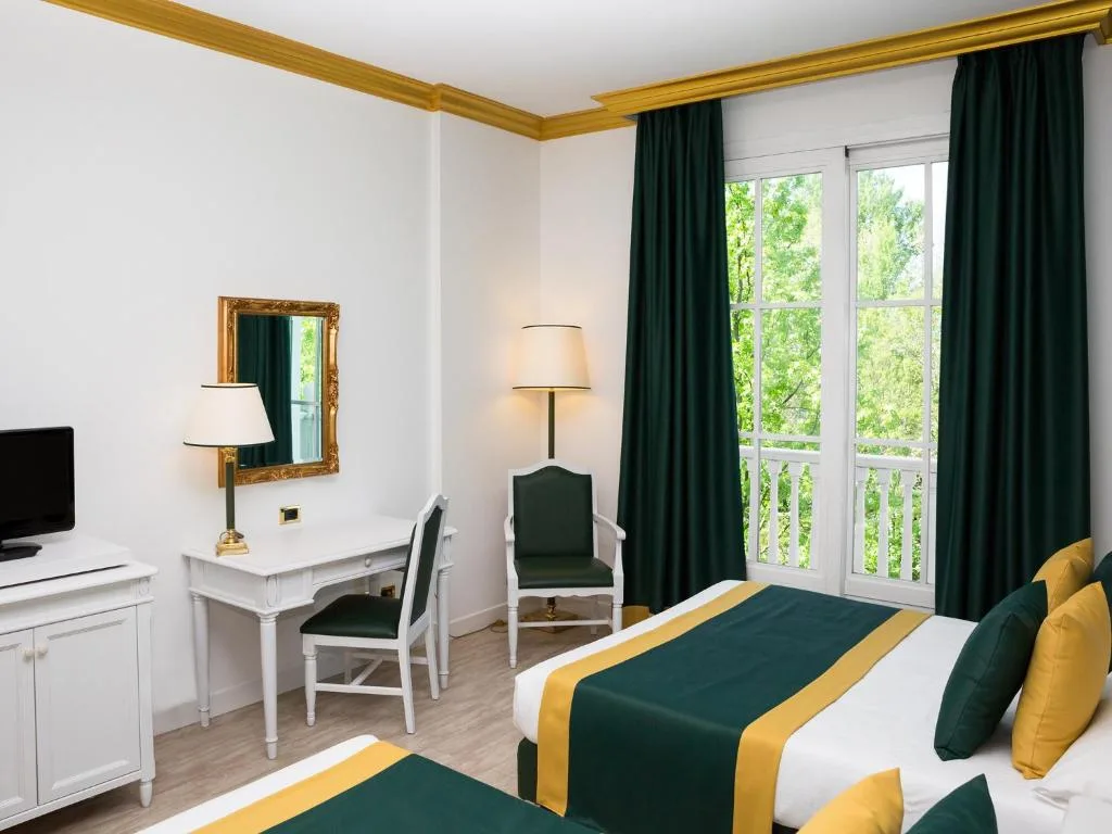 Gardaland Hotel — 2