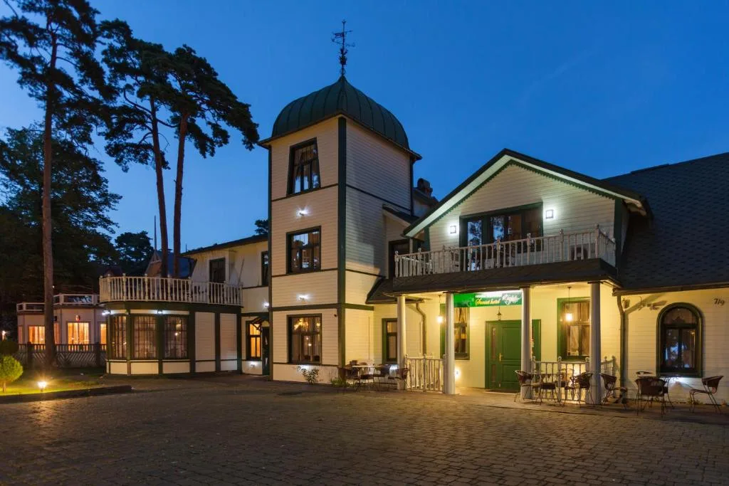 Sunset Hotel