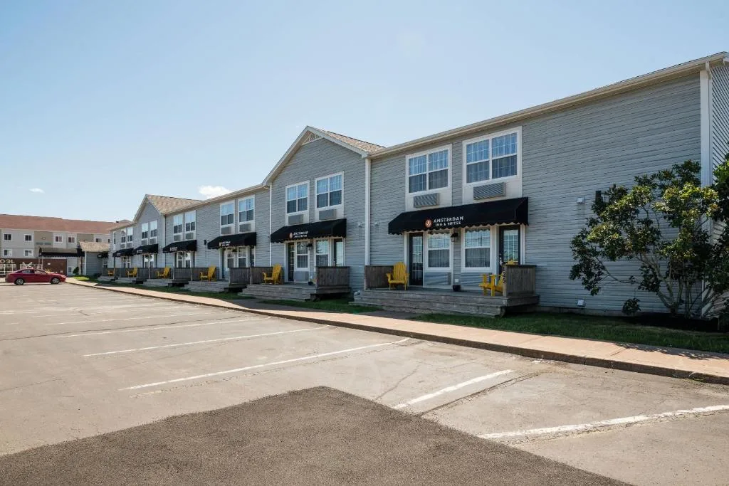 Amsterdam Inn & Suites, an Ascend Collection Hotel — 3