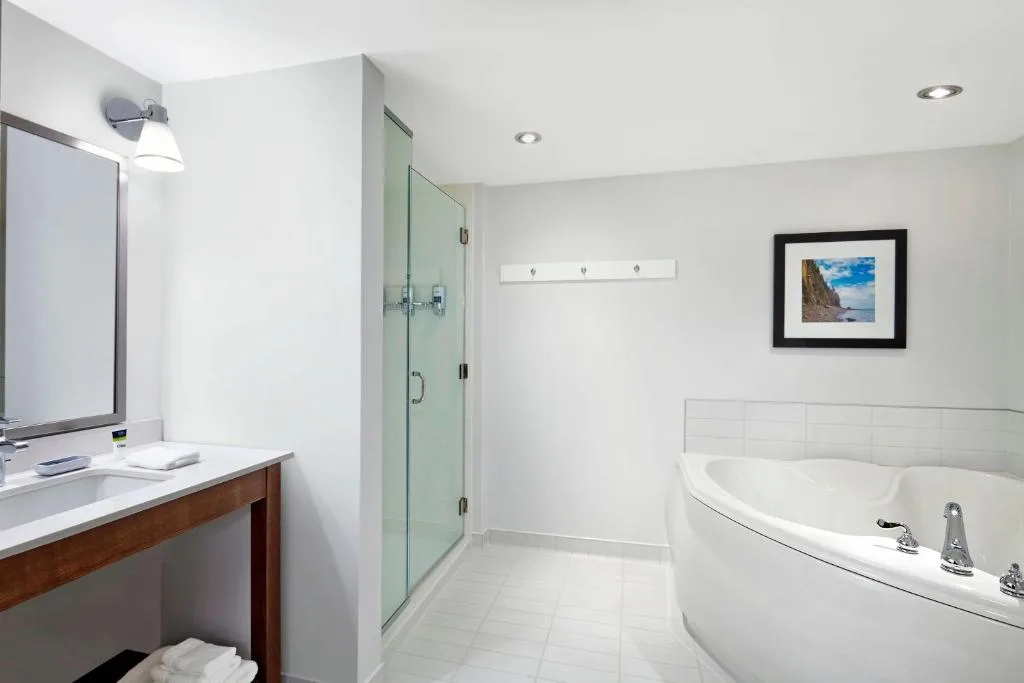 Four Points by Sheraton Moncton — 3