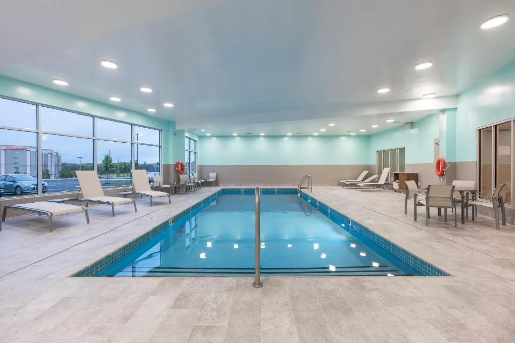 Holiday Inn Express & Suites Moncton by IHG — 4