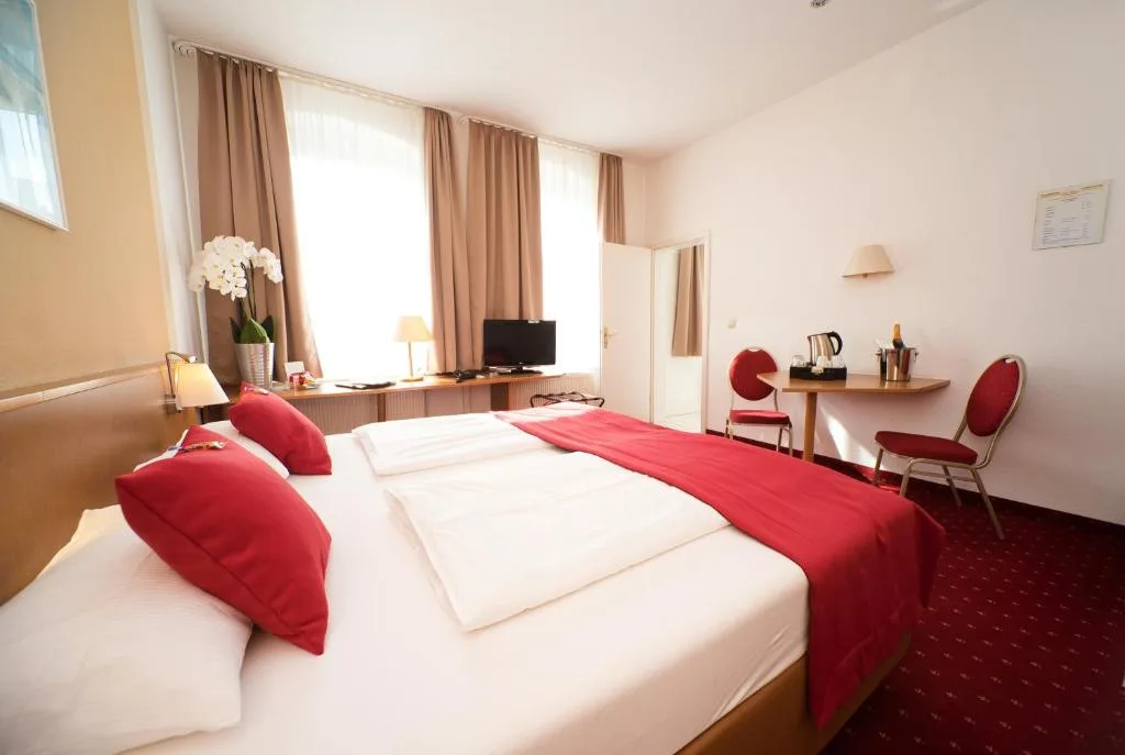 City-Hotel Am Wasserturm Halle — 2