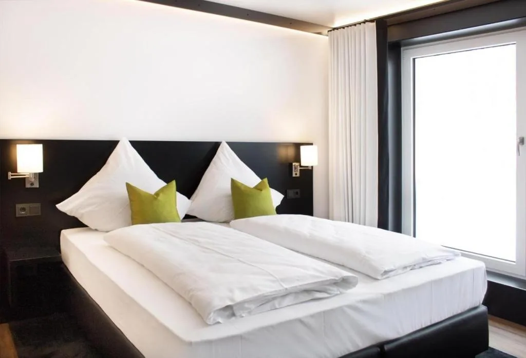 MER Hotel by WMM Hotels — 2