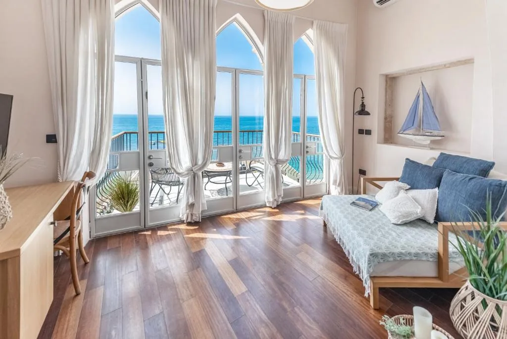 Casa Nova - Luxury Suites & Boutique Apart-Hotel — 2