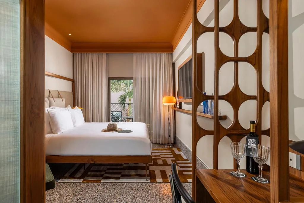 Hotel 1935- By Adam Hotels — 2