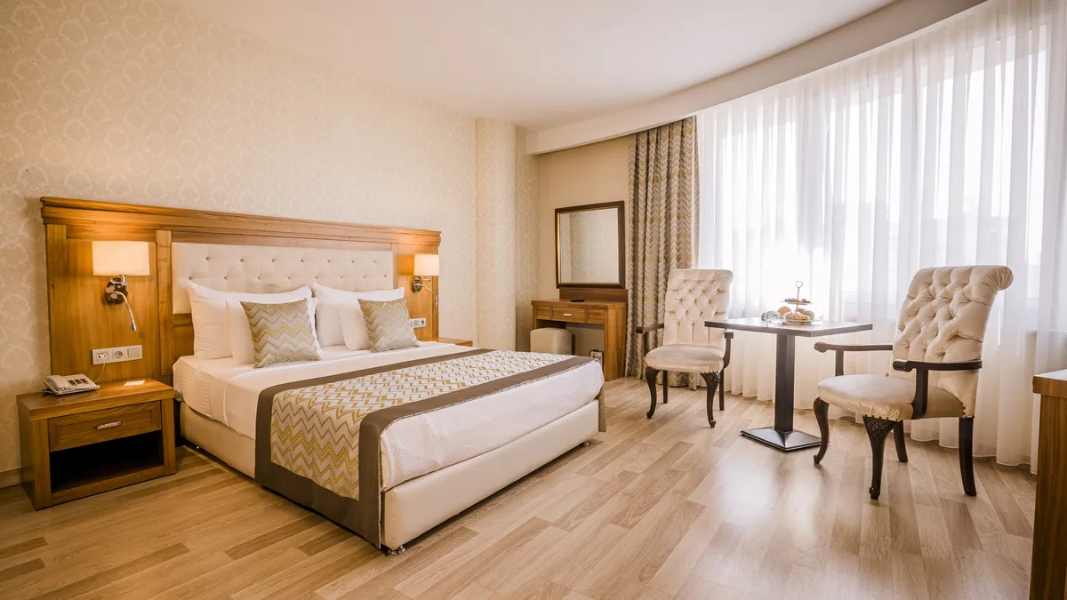 Mersin Yücesoy Liva Hotel Spa Convection Center — 3
