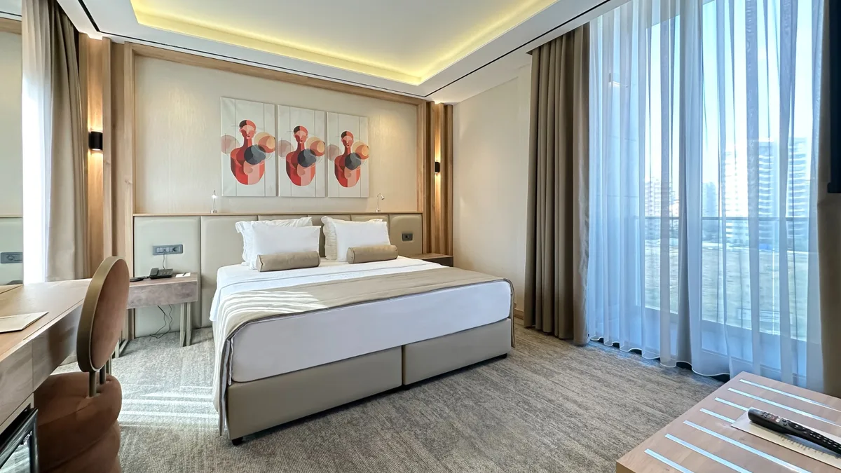 SOLİA HOTEL — 3