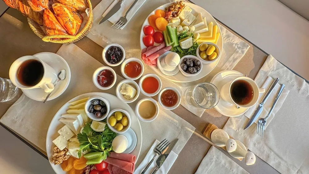 SOLİA HOTEL — 4