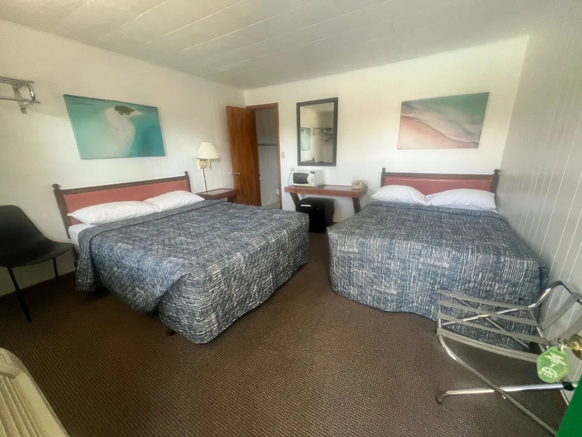 Colonial Motel — 5