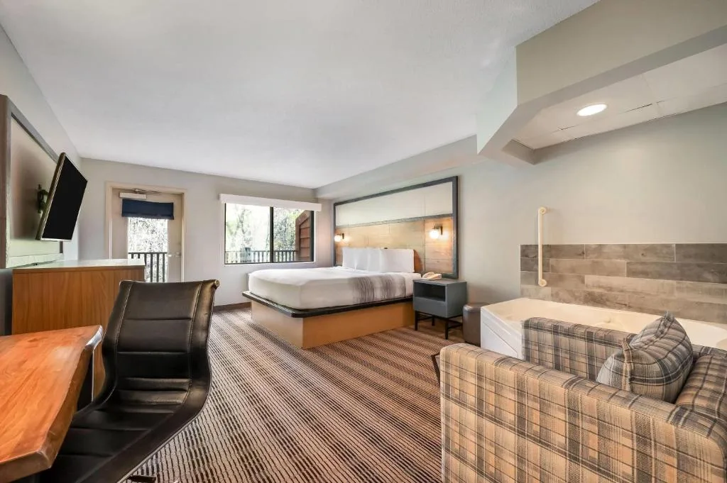 AmericInn by Wyndham Wisconsin Dells — 2
