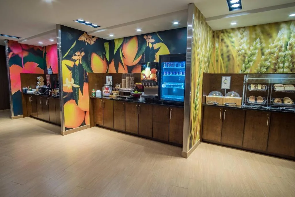 Fairfield Inn & Suites by Marriott Wisconsin Dells — 5