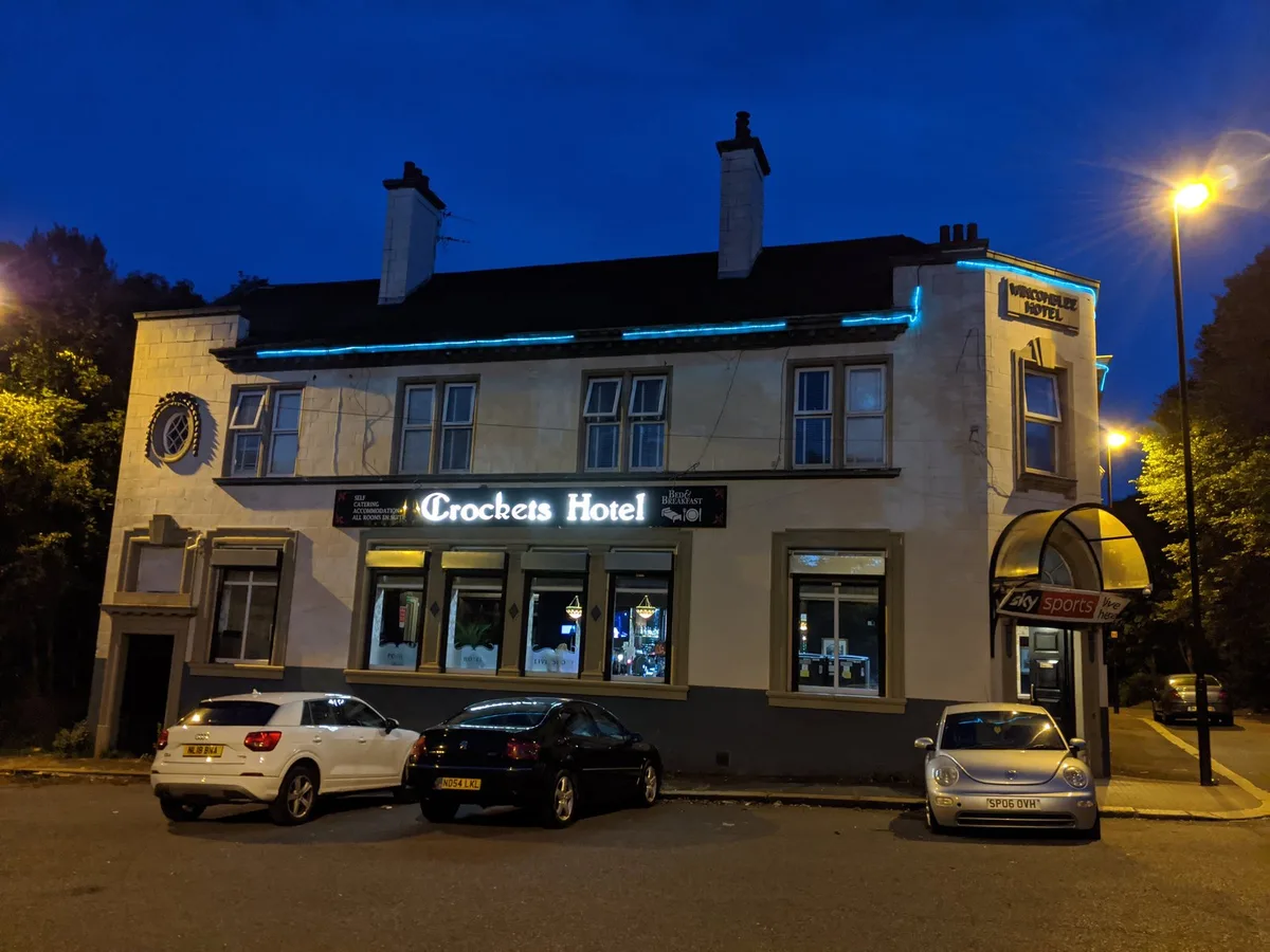Crockets Hotel