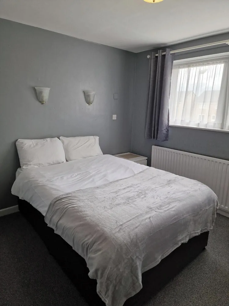 Longship Hebburn Hotel — 4