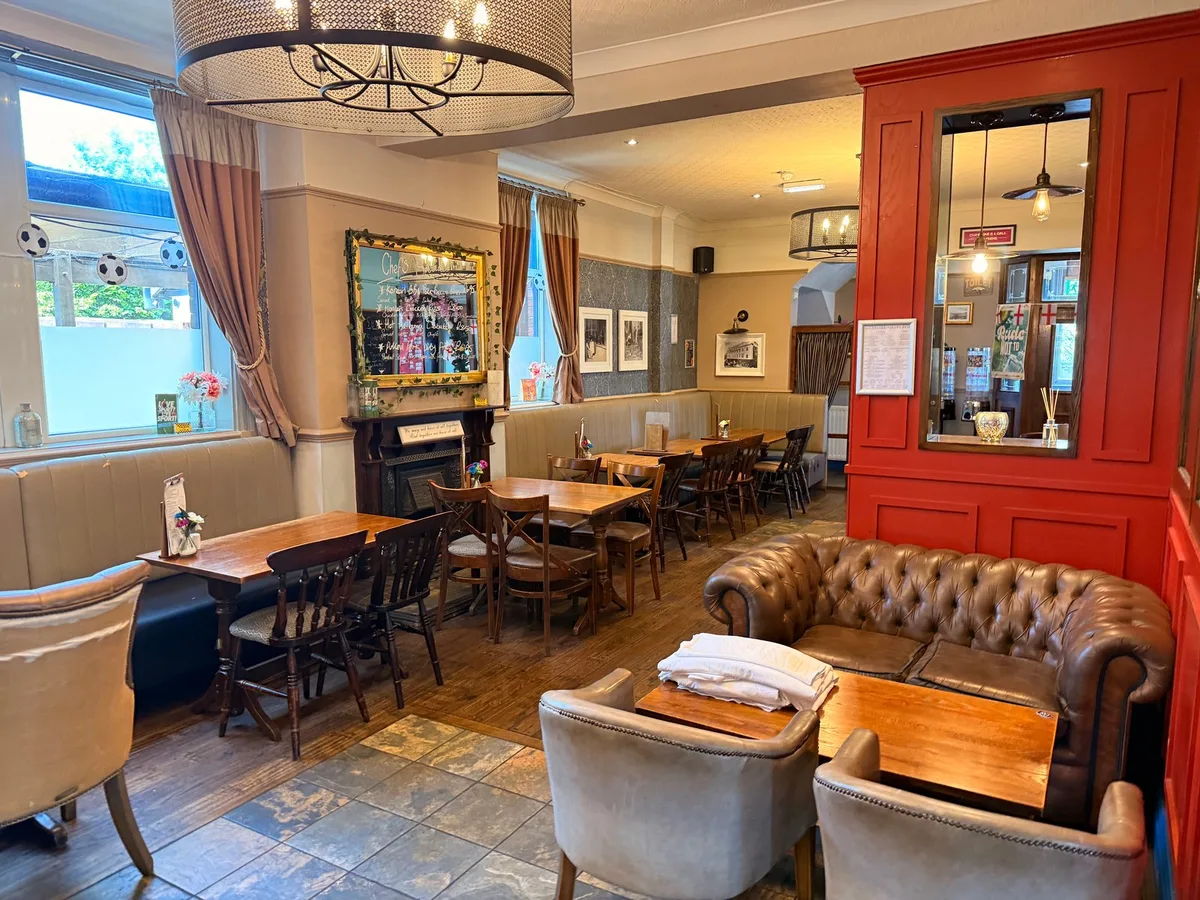 The Holystone Bar and Restaurant — 4