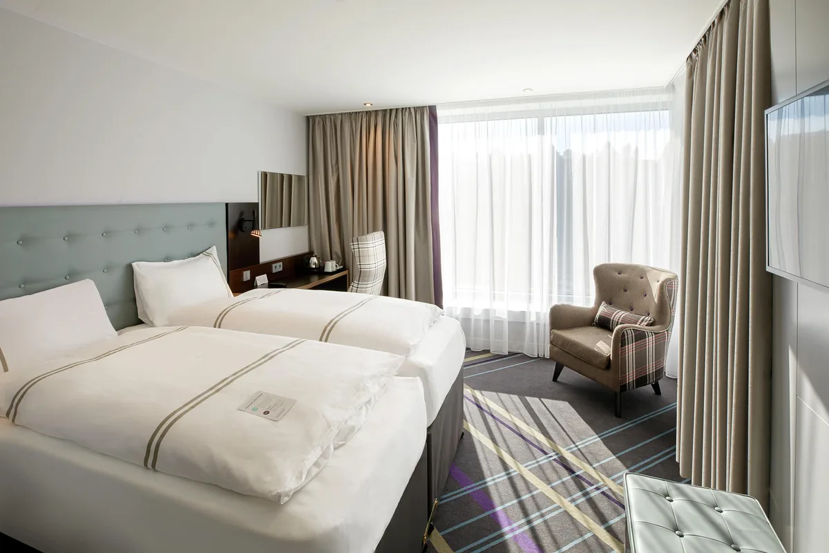 Premier Inn Essen City Centre Hotel — 4