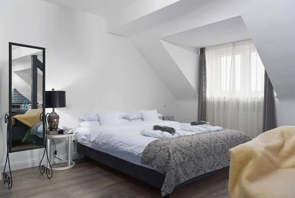 The Rubens Hotel — 2