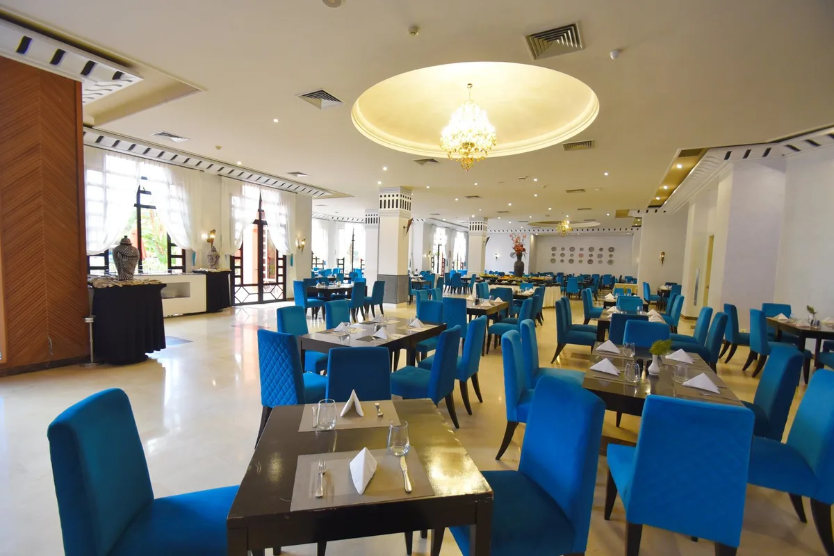 Palm Plaza Hotel & Spa — 5