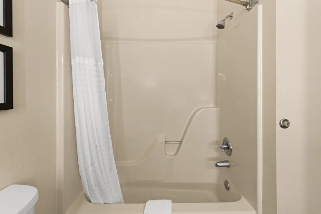 Comfort Suites Kansas City-Liberty — 3