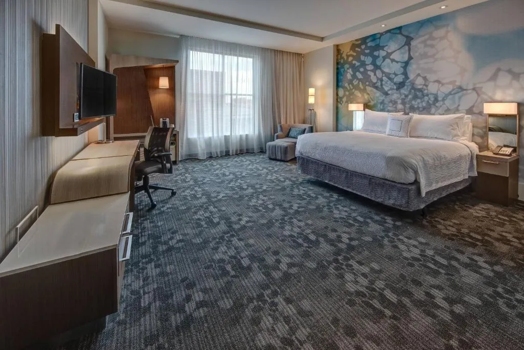 Courtyard by Marriott Kansas City Downtown/Convention Center — 2