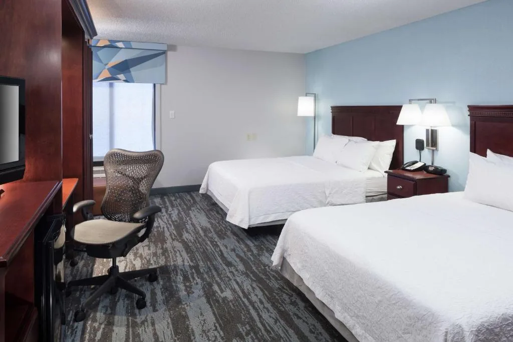 Hampton Inn Kansas City Liberty — 2