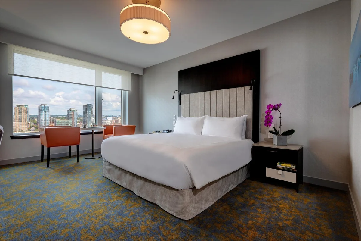 Hotel X Toronto, a Destination by Hyatt Hotel — 3