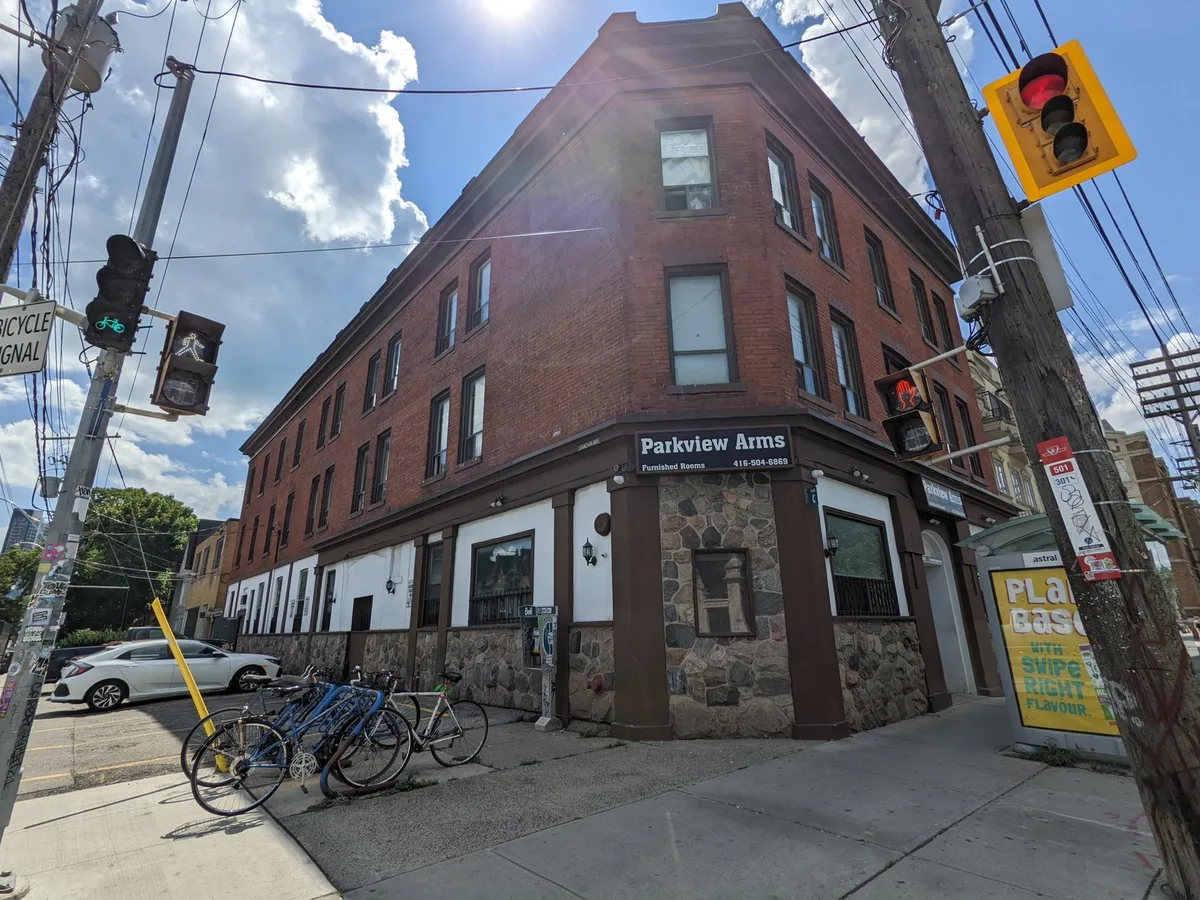 Parkview Arms Hotel — 2