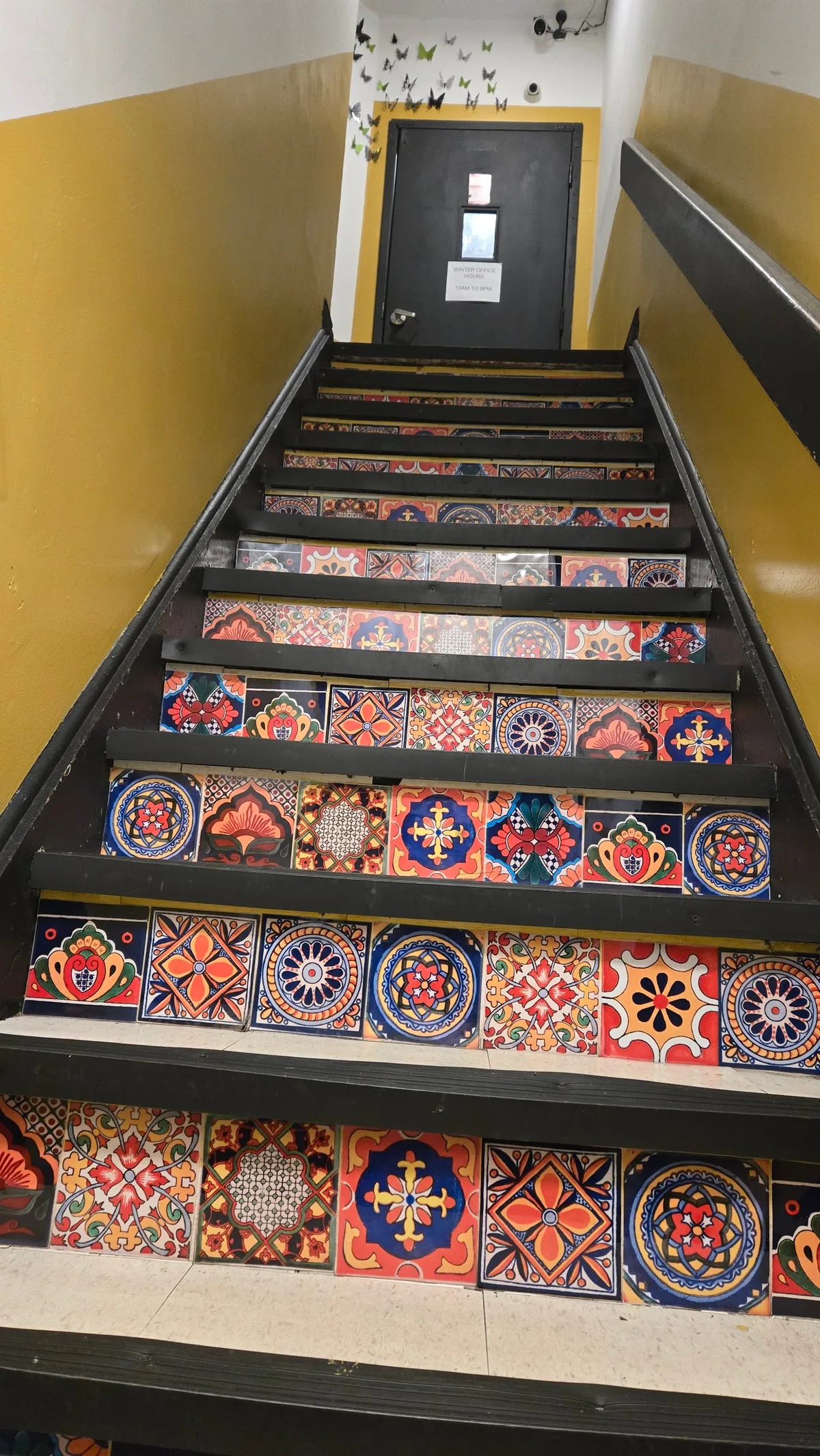 Queen Nest Hotel & Hostel — 4