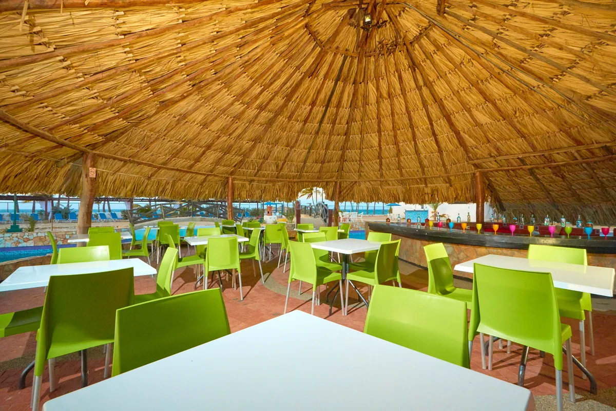 Costa Caribe Beach Hotel & Resort — 4