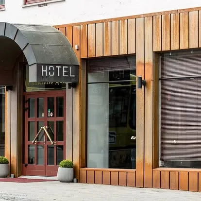 Chesterfield Hotel — 3