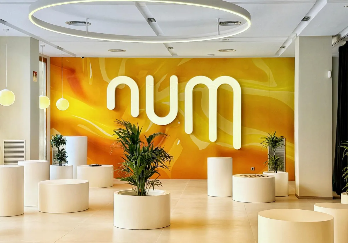Num Hotel