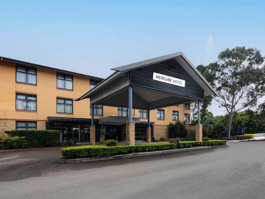 Mercure Sydney Blacktown — 4
