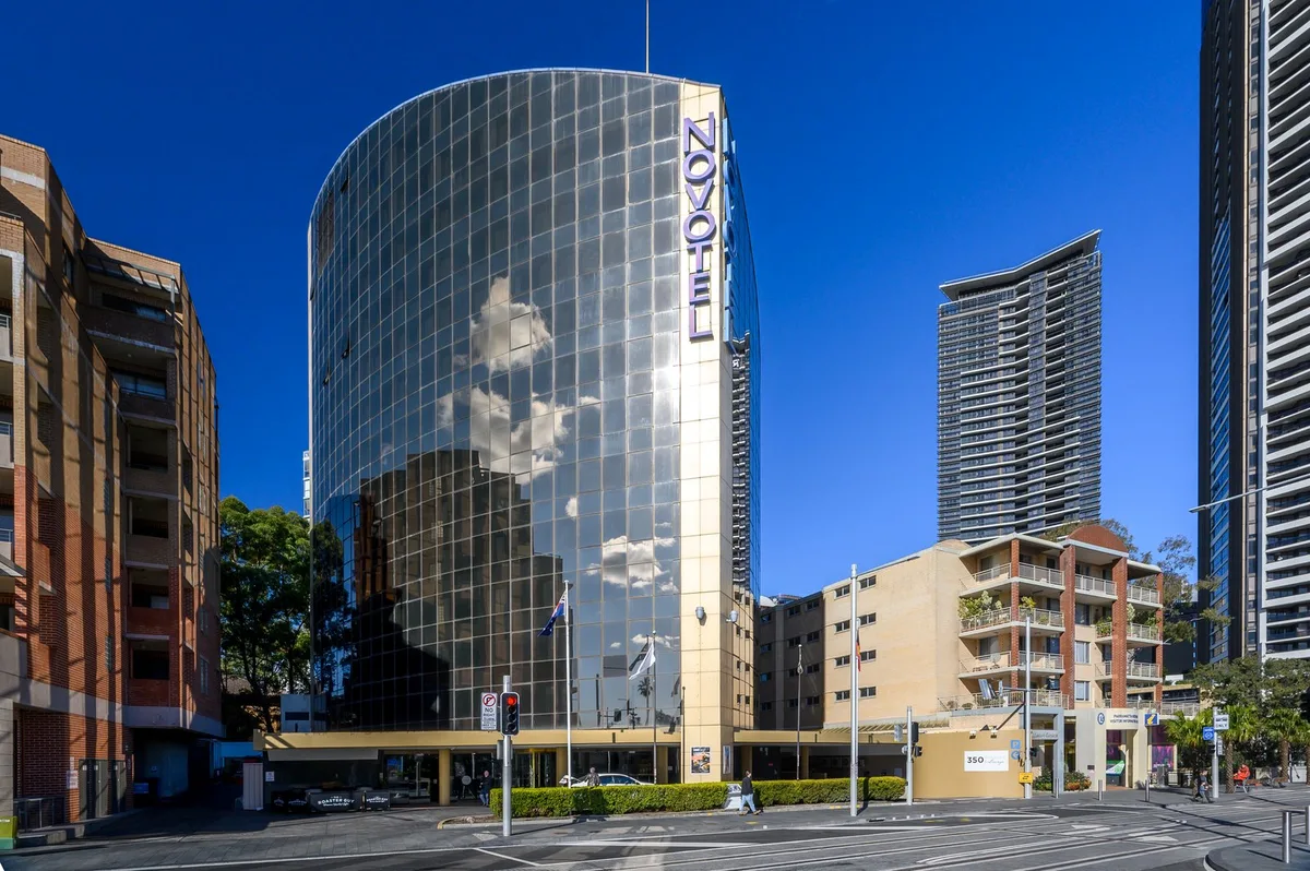 Novotel Sydney Parramatta — 3