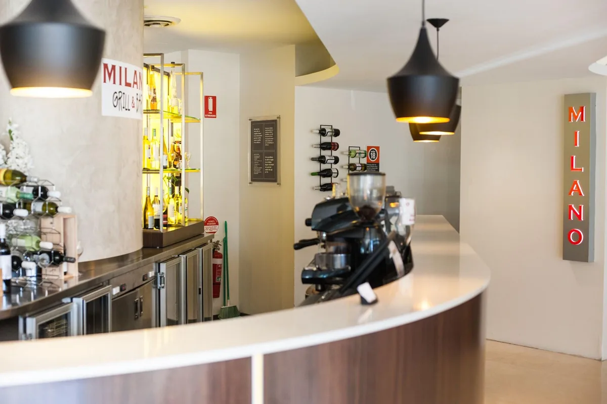 Ramada Hotel & Suites by Wyndham Sydney Cabramatta — 4