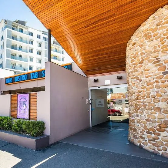 Toongabbie Hotel — 5