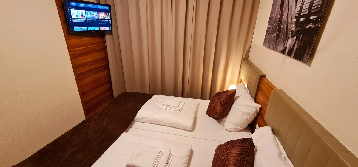 Hotel Frankfurt Messe — 3
