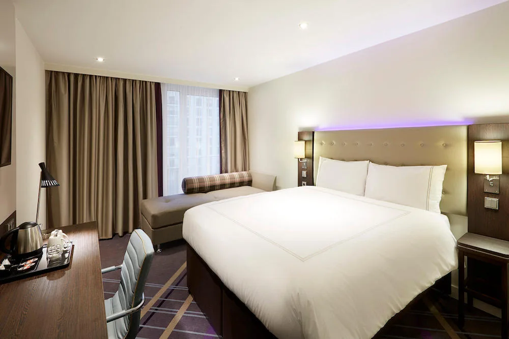 Premier Inn Frankfurt Westend Hotel