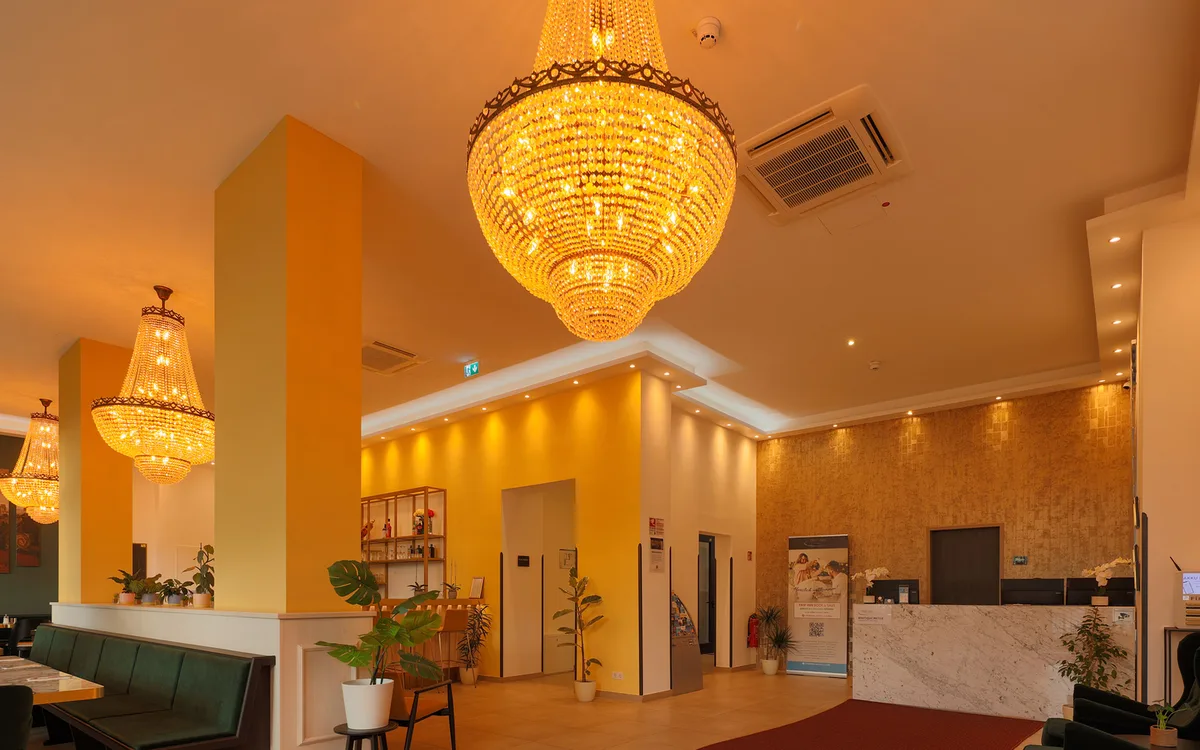 SOALTEE WESTEND | Frankfurt Messe