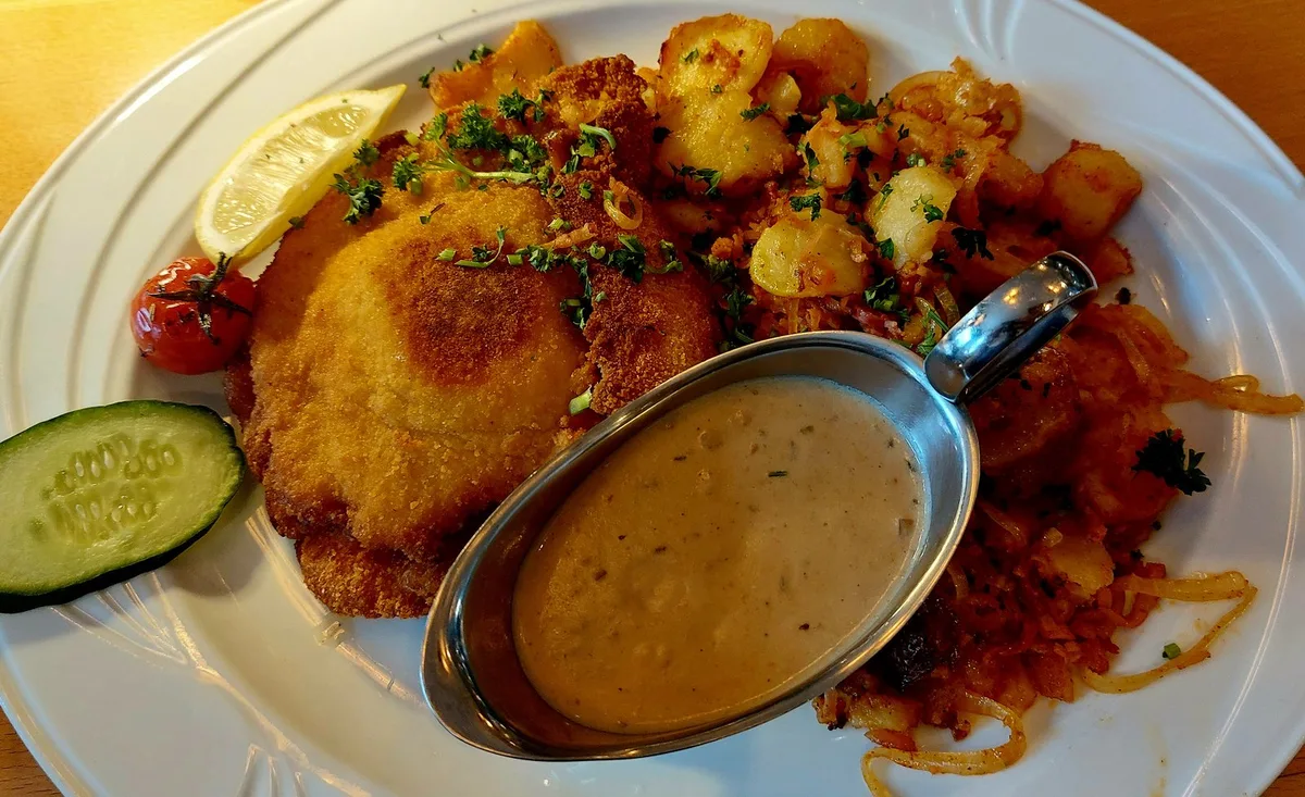 Altes Rathaus am Elzgarten - Restaurant & Hotel — 4