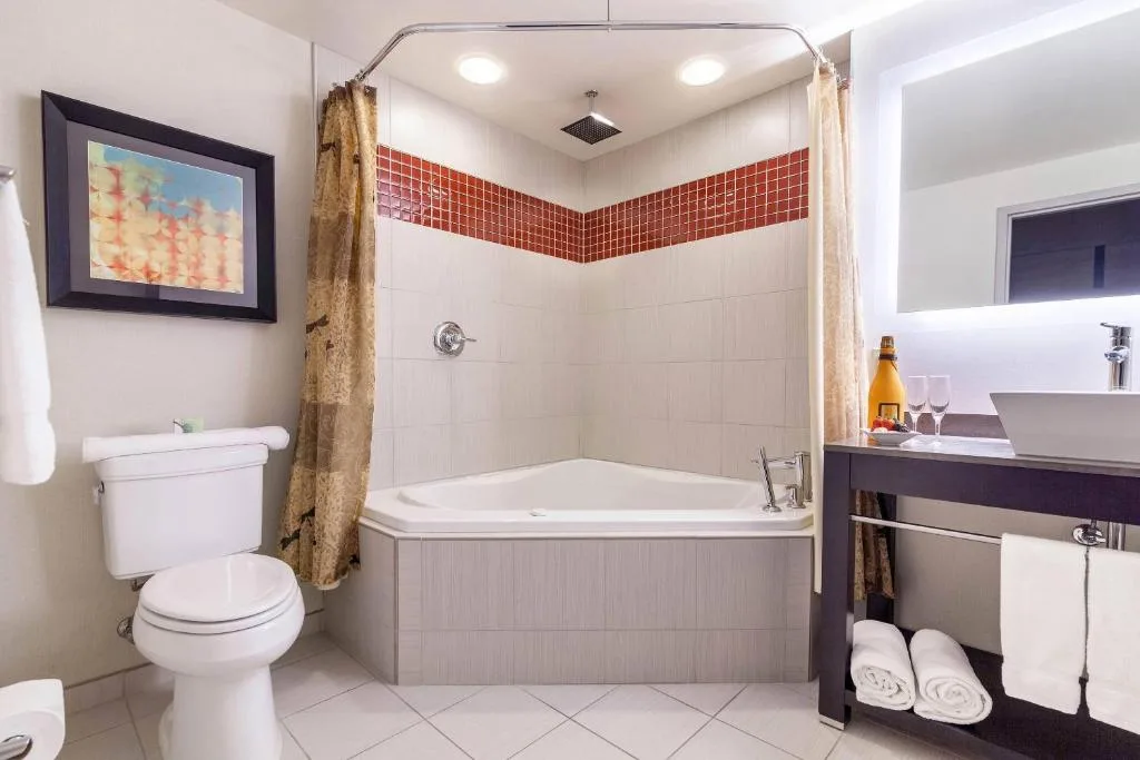 Cambria Hotel Pittsburgh - Downtown — 2