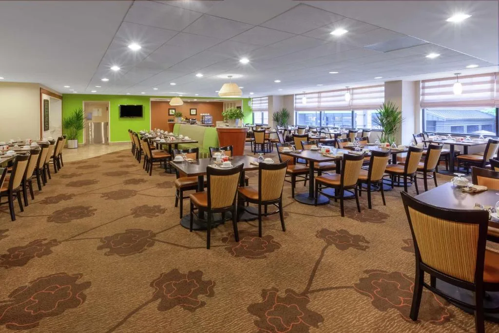 Hilton Garden Inn Pittsburgh University Place — 4
