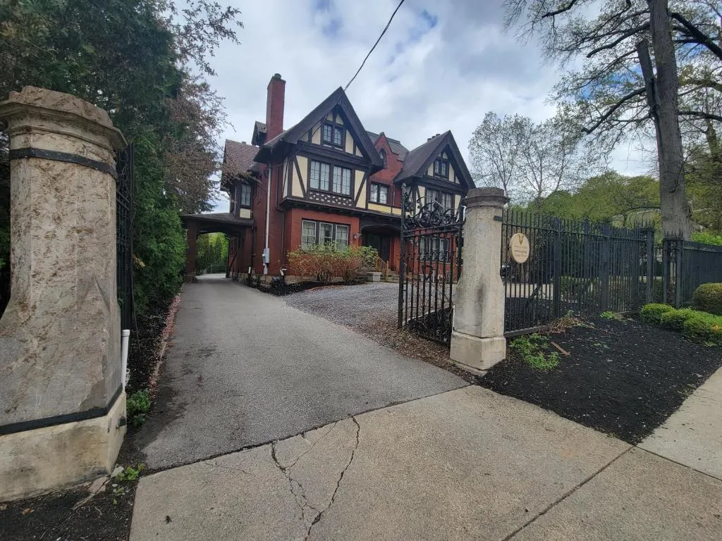 Mansions on Fifth — 5