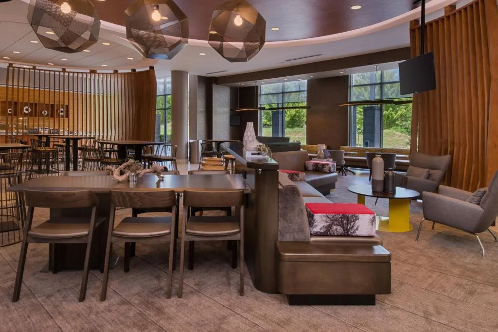 SpringHill Suites Pittsburgh Southside Works