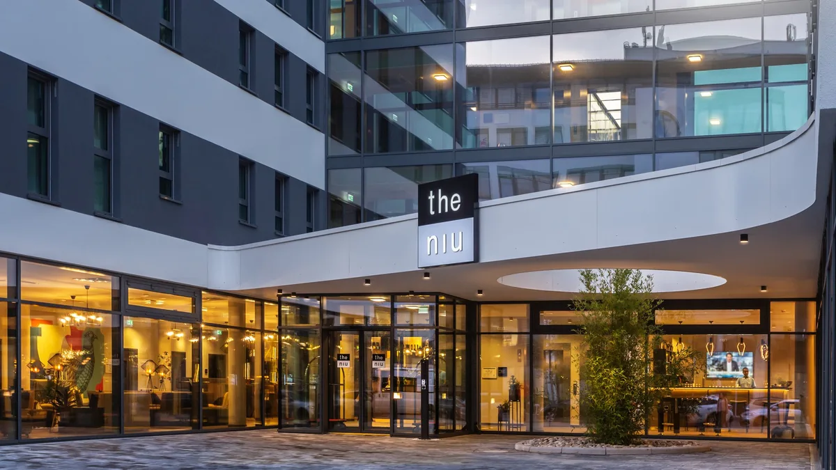 Holiday Inn - the niu, Mesh Stuttgart Messe by IHG