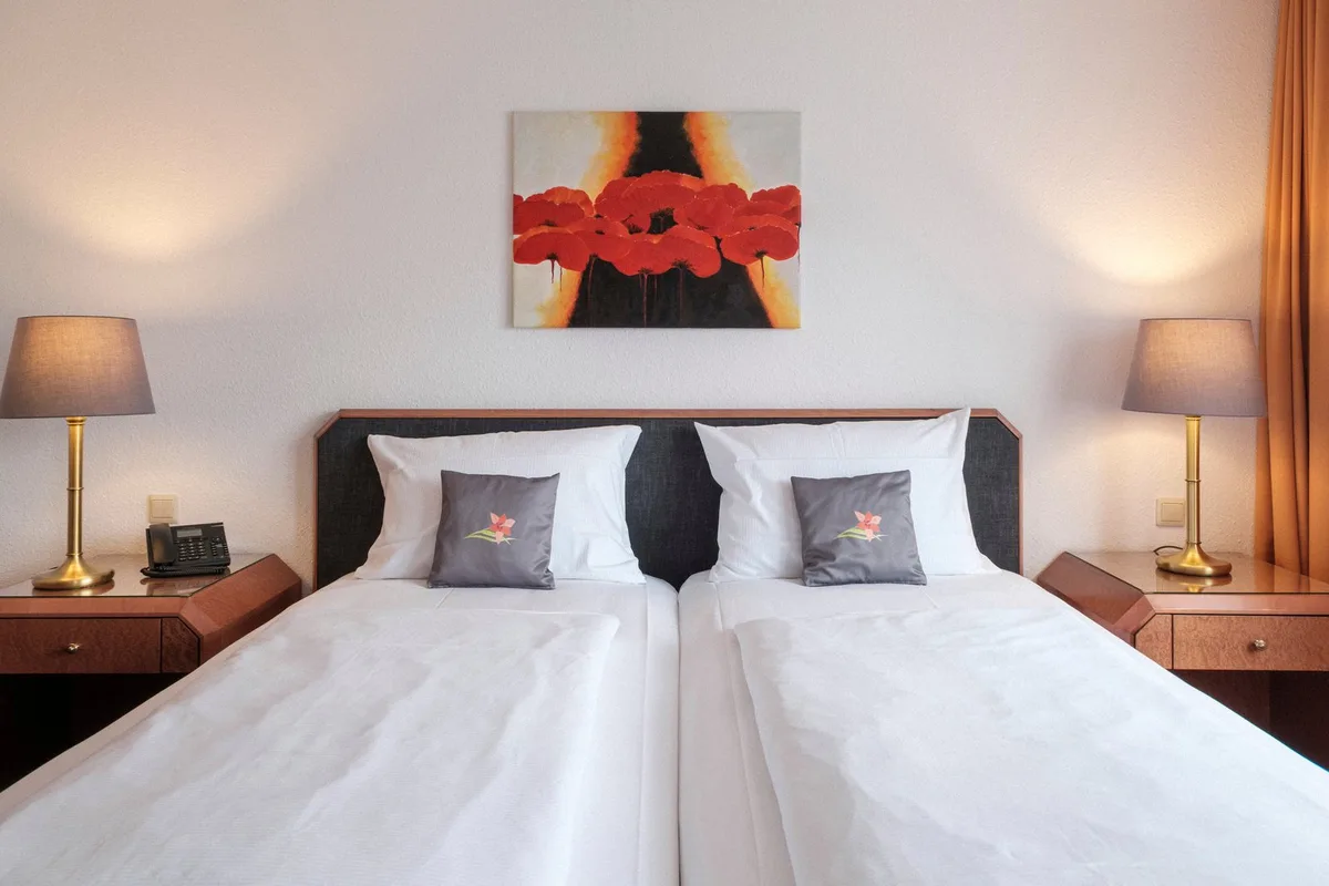 Hotel Flora Stuttgart-Möhringen — 4