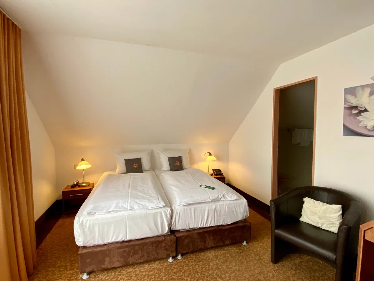 Hotel Flora Stuttgart-Möhringen — 5
