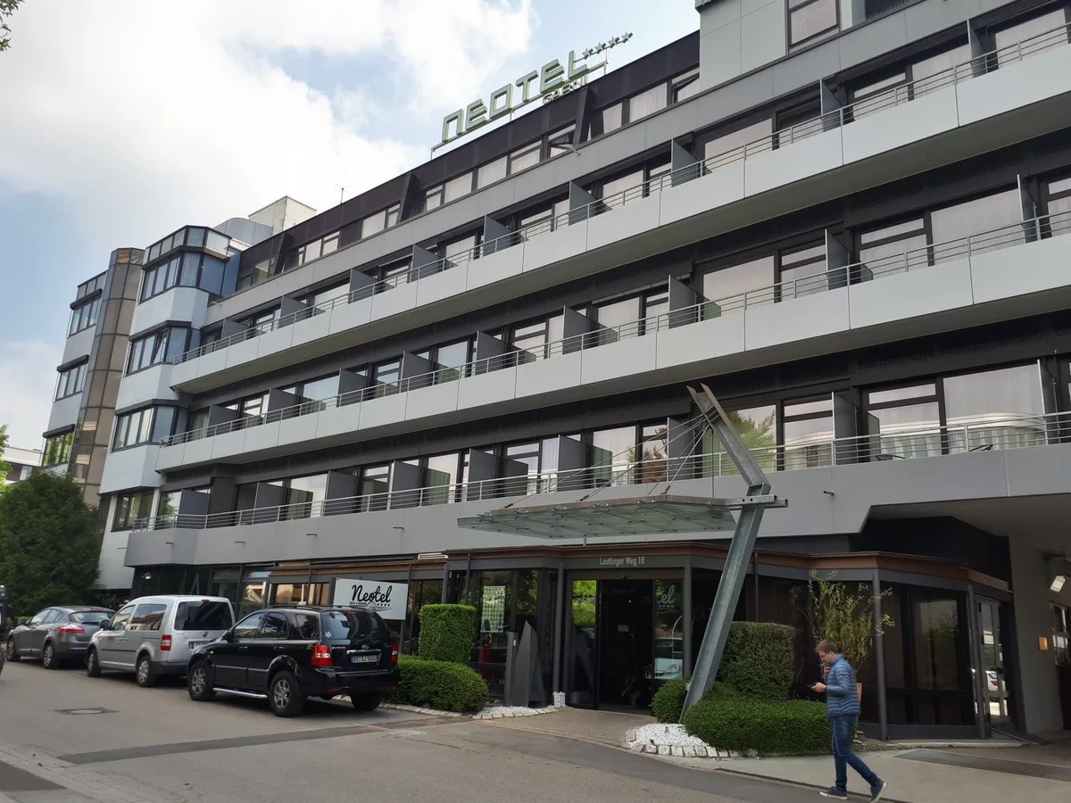 Hotel Neotel Stuttgart — 4