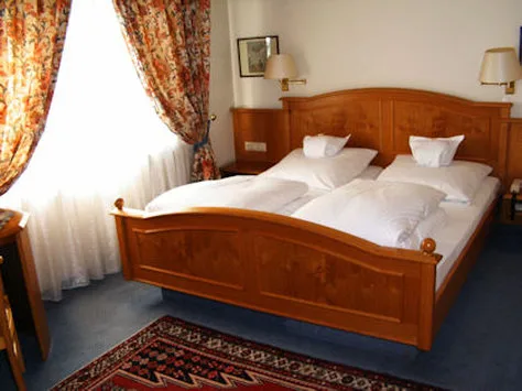 Romantik Hotel Traube — 3